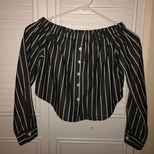 Long sleeve crop top